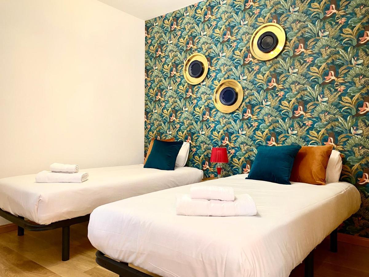 Charming Huertas II Apartment Madrid Bagian luar foto