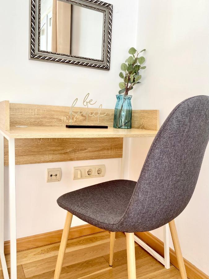 Charming Huertas II Apartment Madrid Bagian luar foto